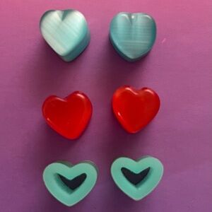 Heart-shaped gauges